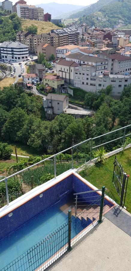 Hotel Alina Cangas De Narcea Bagian luar foto